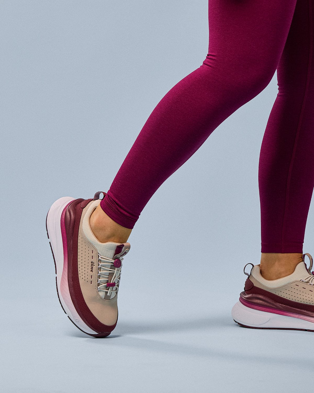 Women's Forte 2 Wide - Burgundy / Tan
