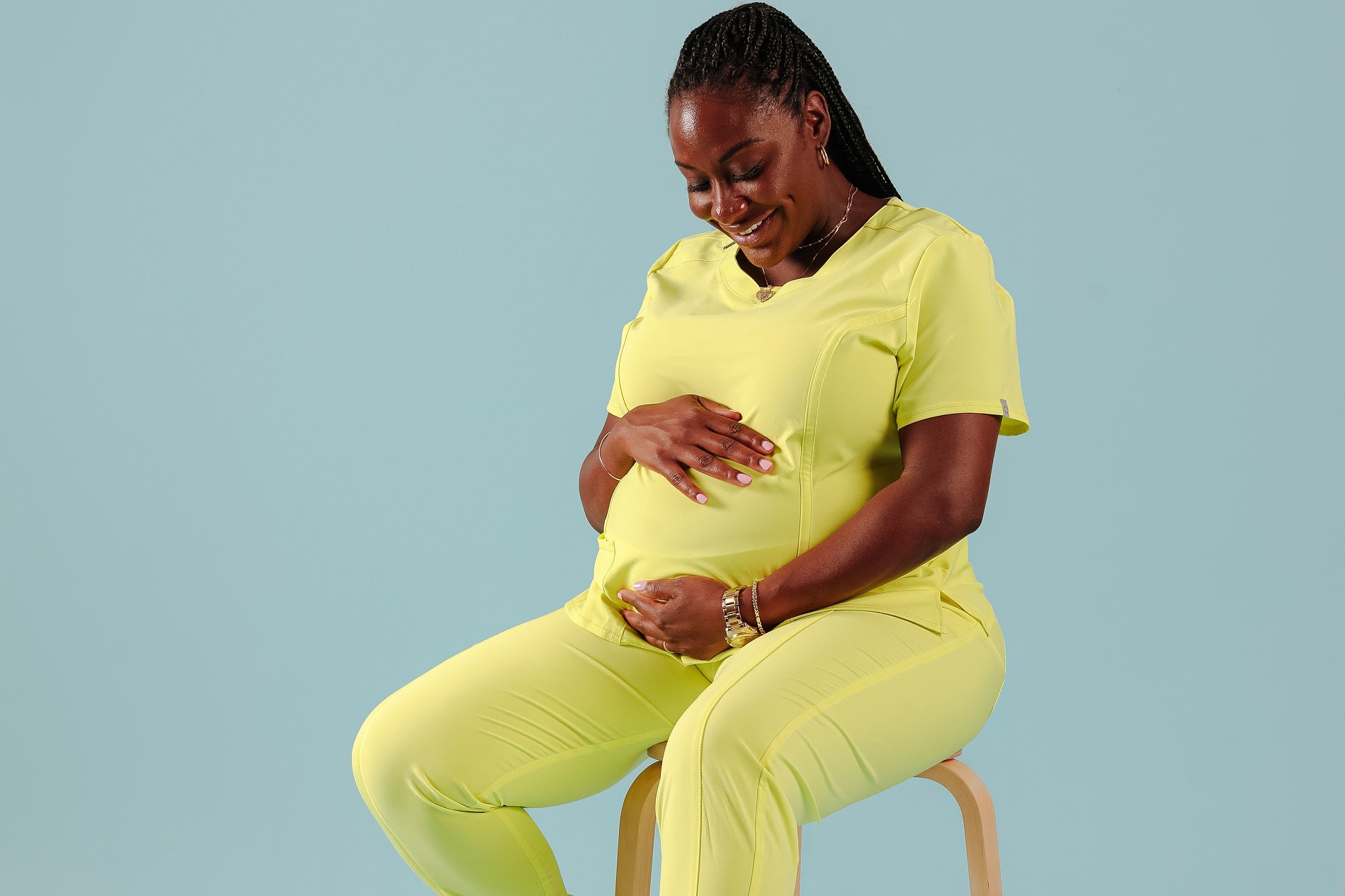 Managing Swollen Pregnancy Feet
