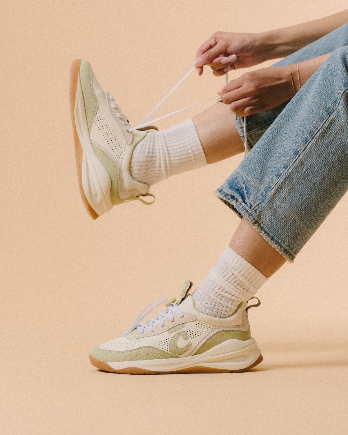 Women's Strada - Antique White / Sage / Gum