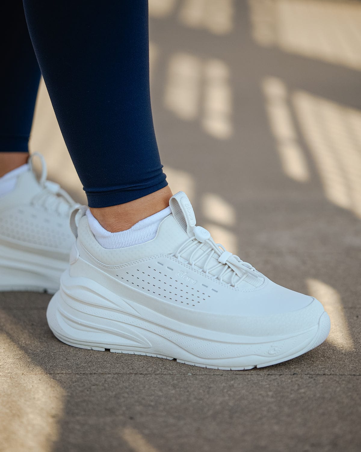 Women's Waterproof White Sneakers | Clove