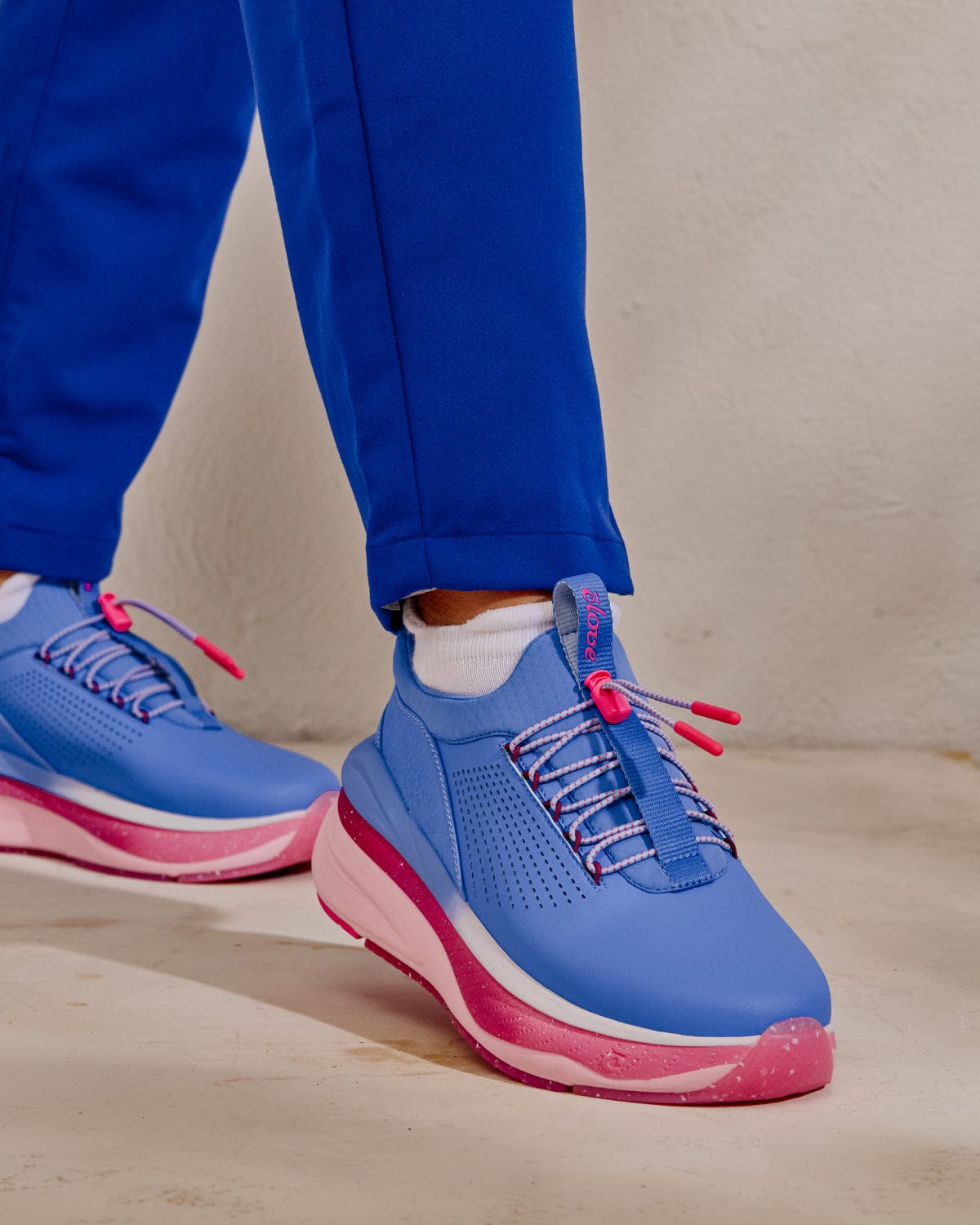Women's Waterproof Blue Sneakers | Clove