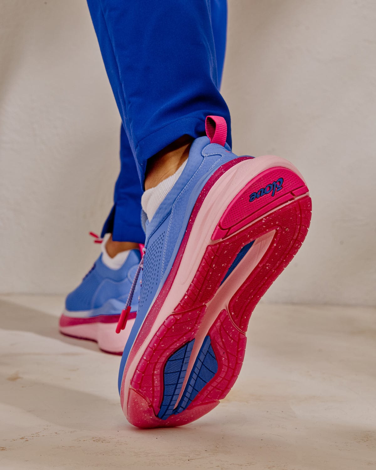 ラブブ Men's Waterproof Blue Sneakers | Clove