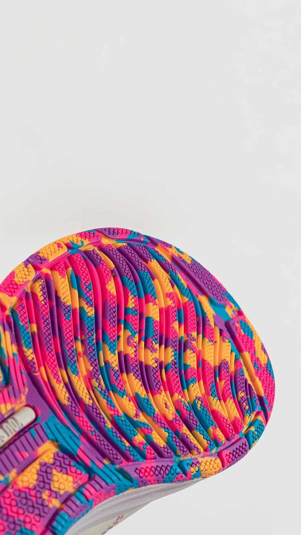 Men's White Rainbow Sole Shoes for Healthcare Workers Clove