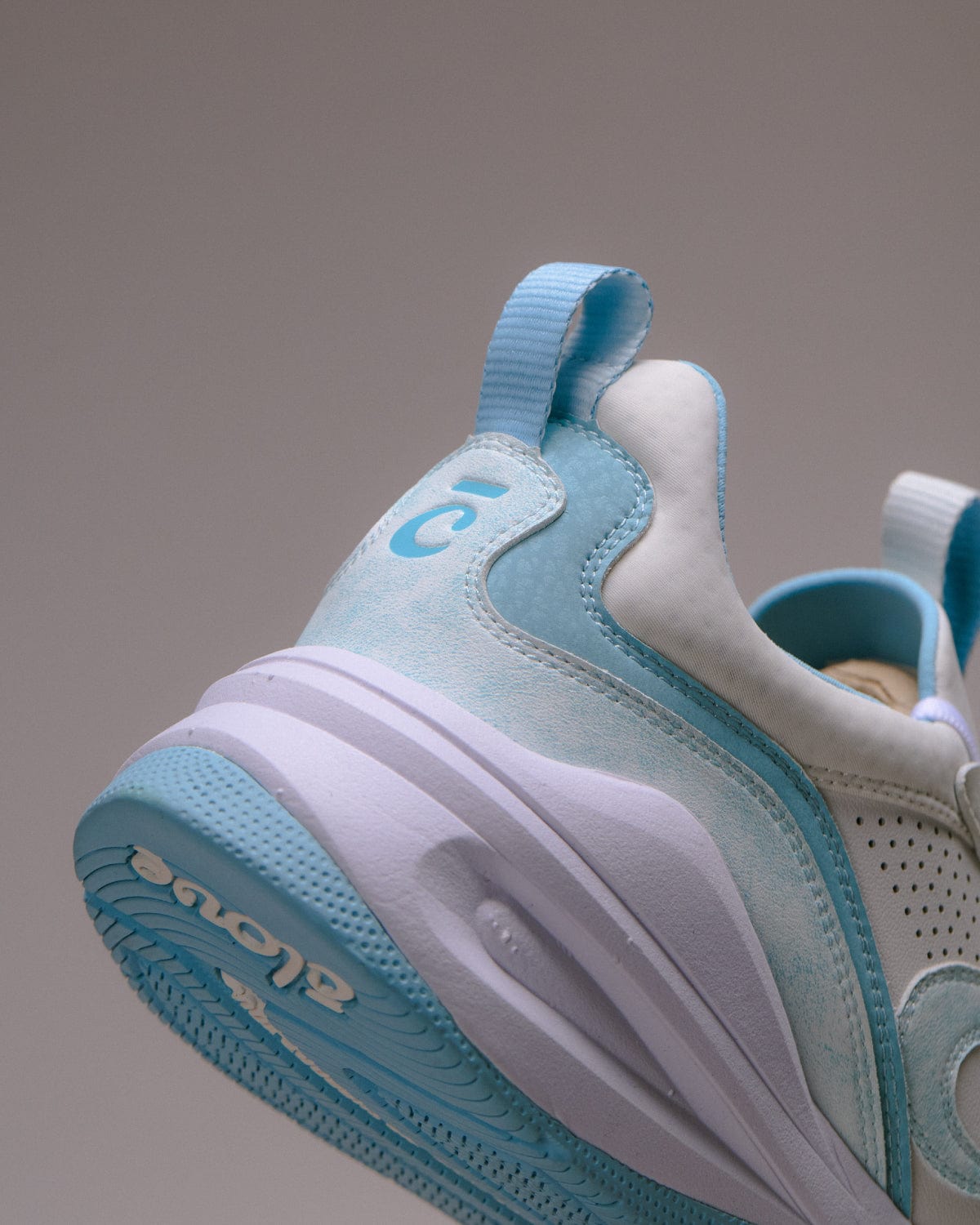 Men's Strada - White / Brushed Aqua